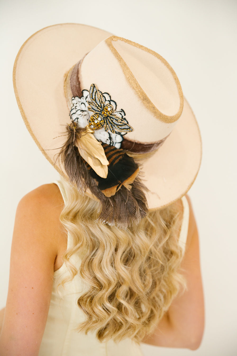 THE HONEYCOMB HONEY RANCHER HAT RANCHER HAT Judith March