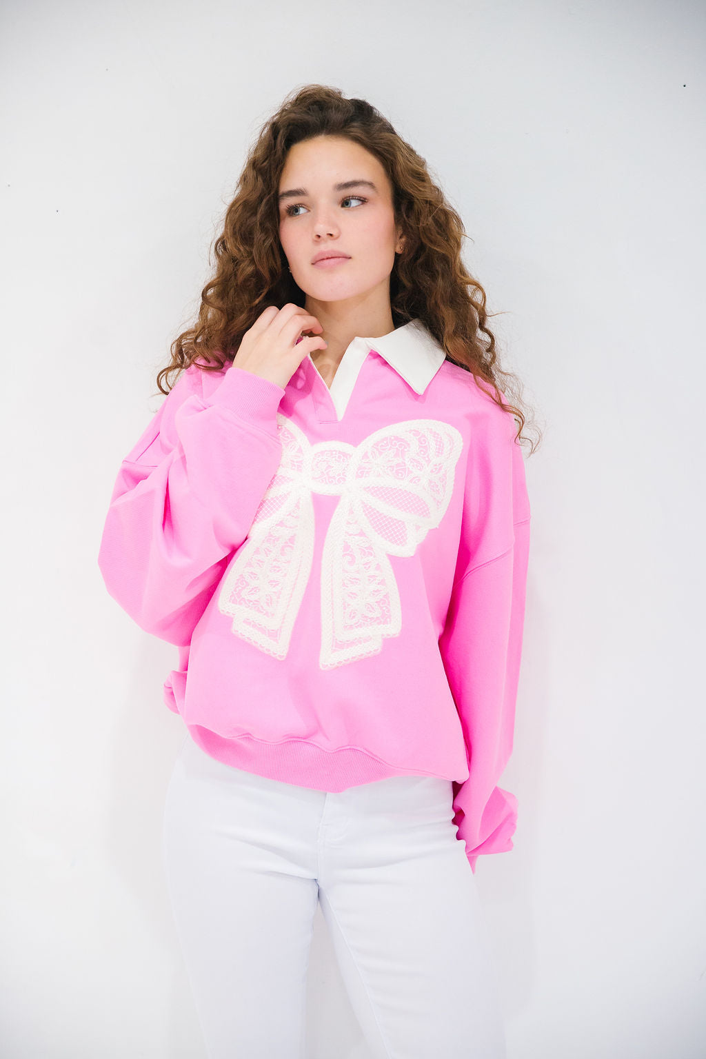 LOVE AND LACE PINK CREW NECK PULLOVER Judith March