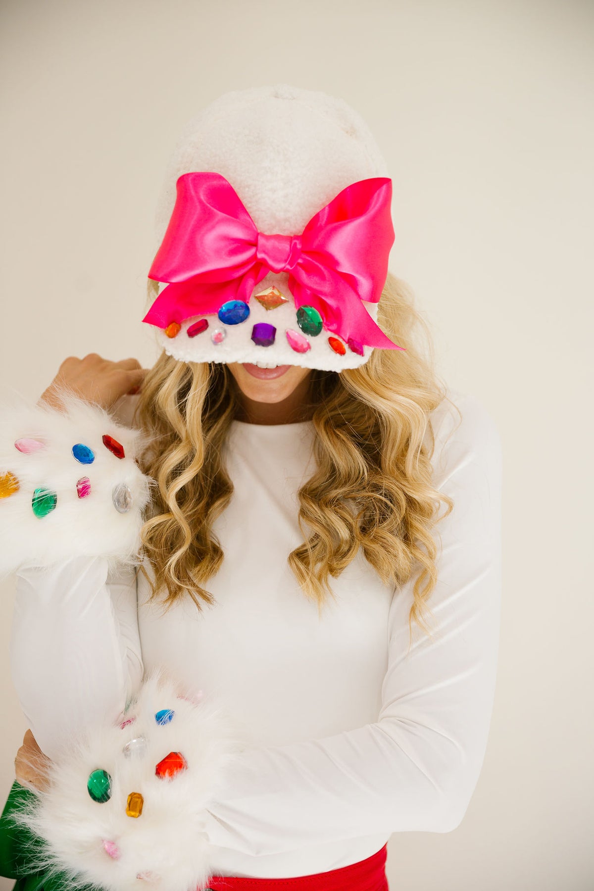 BLING IT ON WHITE FUZZY HAT TRUCKER HAT Judith March
