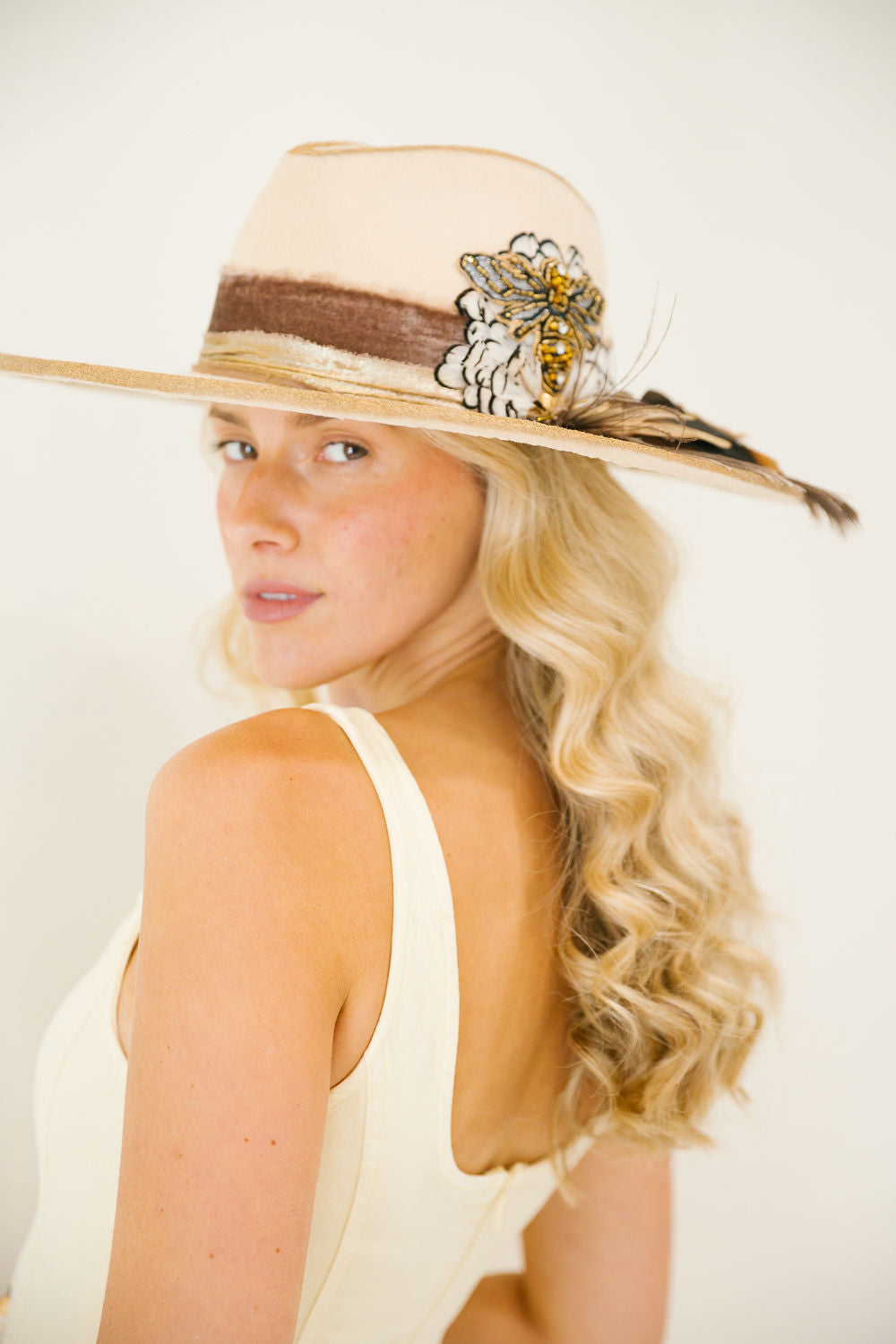 THE HONEYCOMB HONEY RANCHER HAT RANCHER HAT Judith March