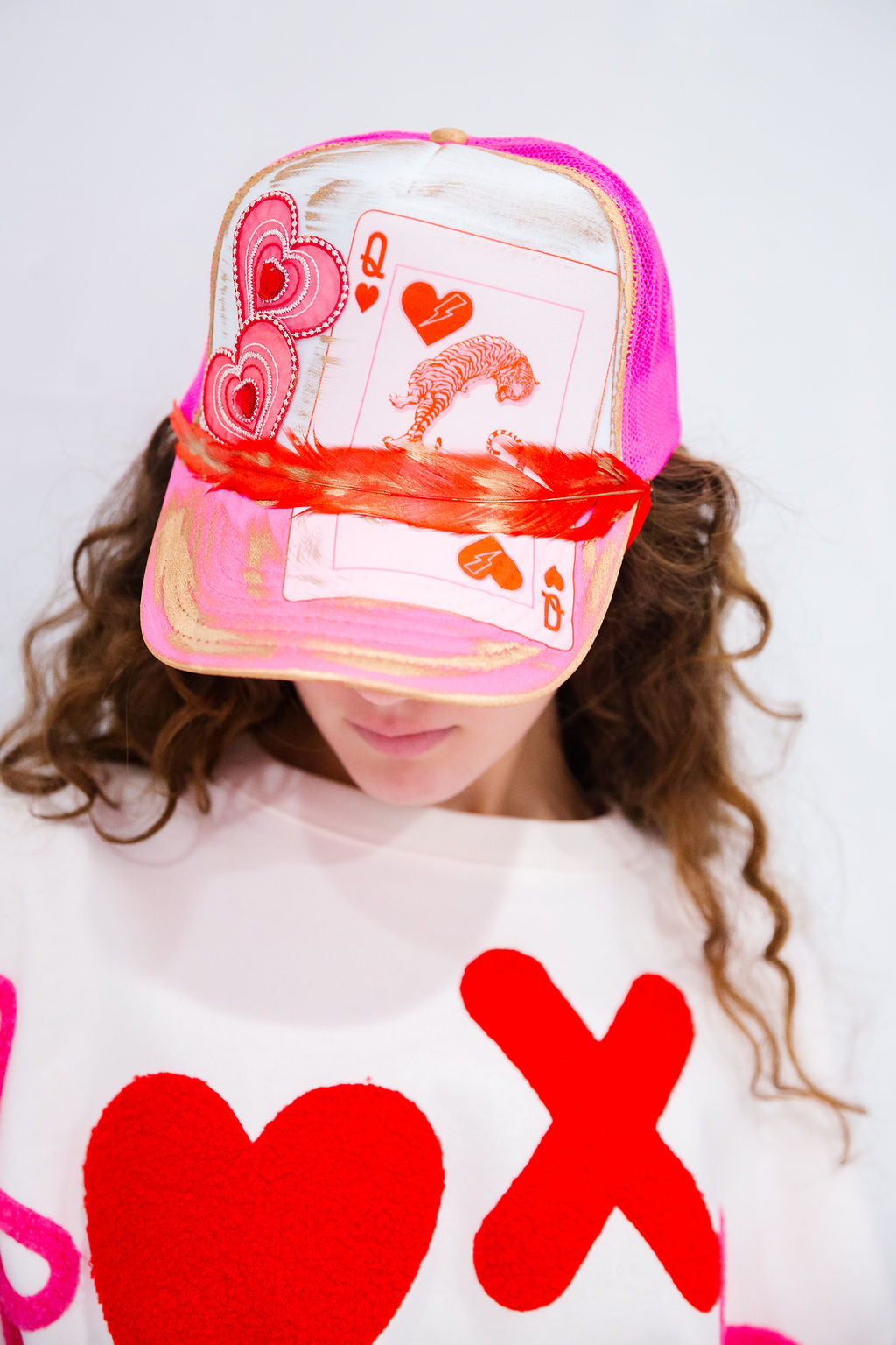 QUEEN OF HEARTS PINK TRUCKER HAT