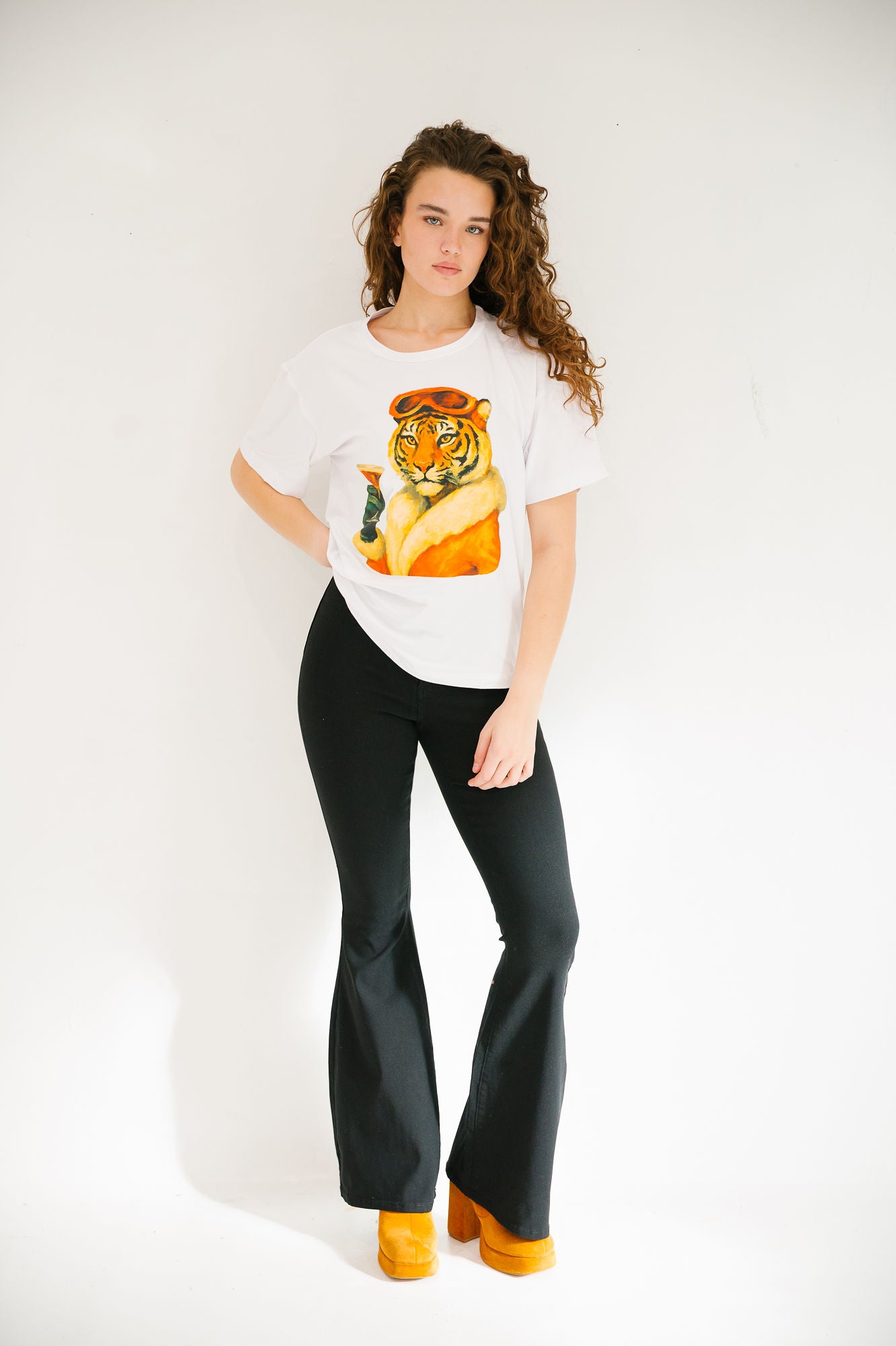 APRÈS TIGER WHITE TEE TEE Judith March