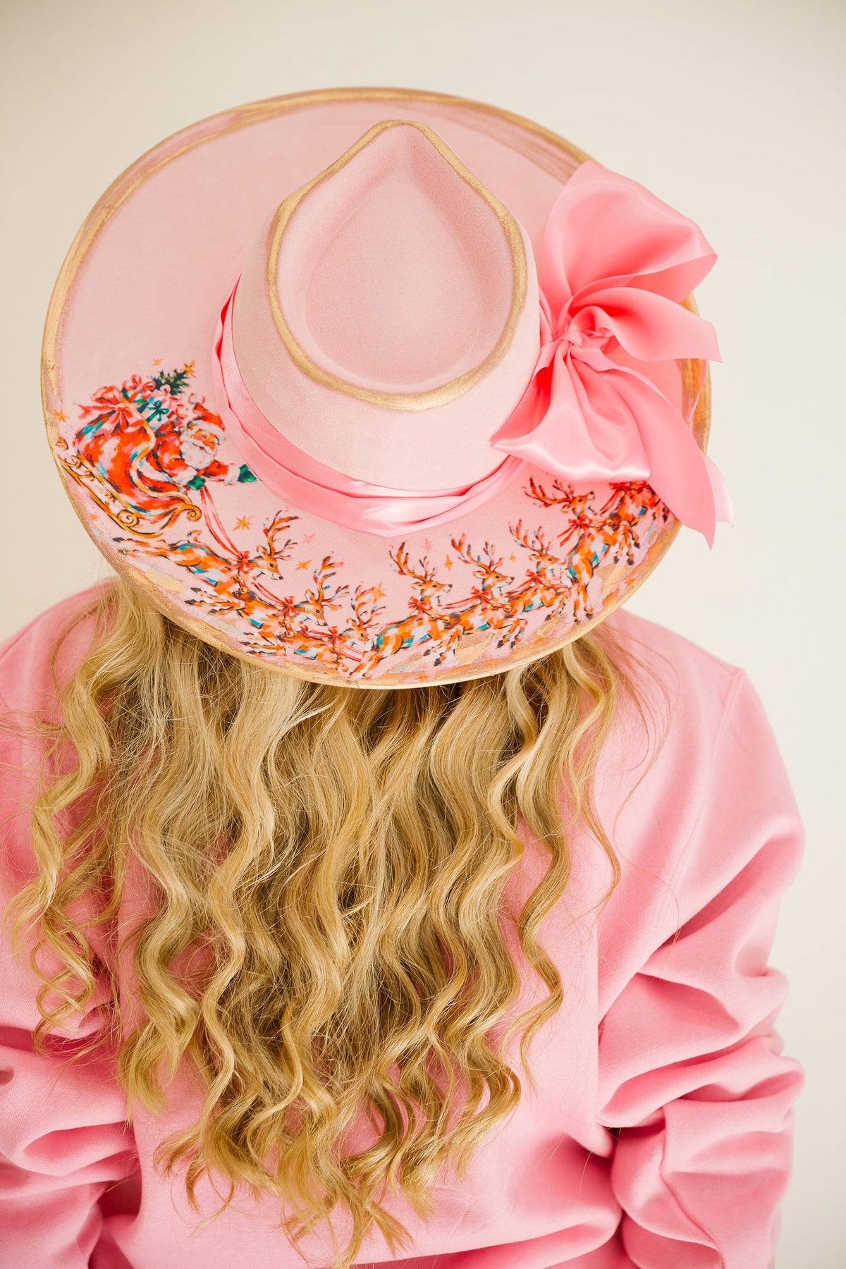 SANTA'S SLEIGH RIDE PINK RANCHER HAT RANCHER HAT Judith March