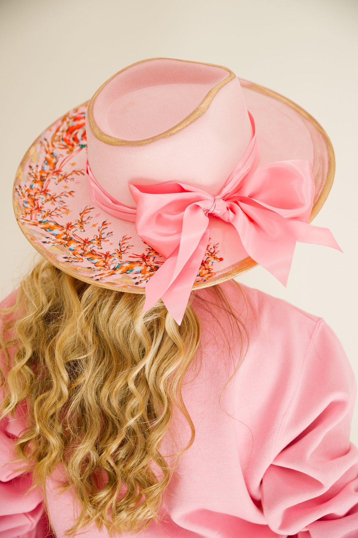 SANTA'S SLEIGH RIDE PINK RANCHER HAT RANCHER HAT Judith March