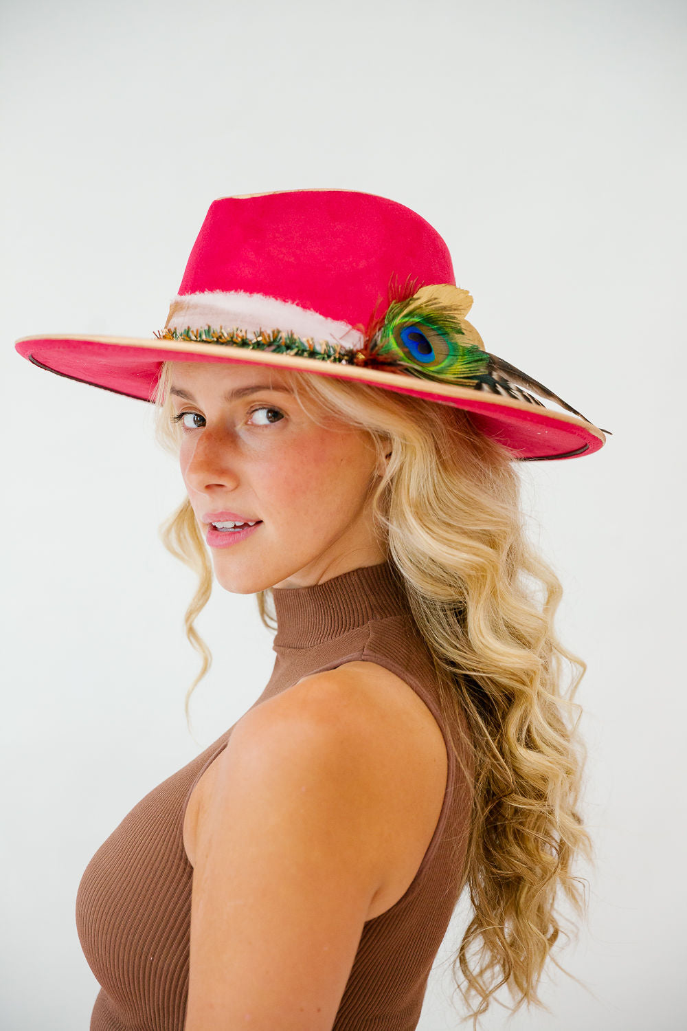CHRISTMAS COSMOS RED RANCHER HAT RANCHER HAT Judith March