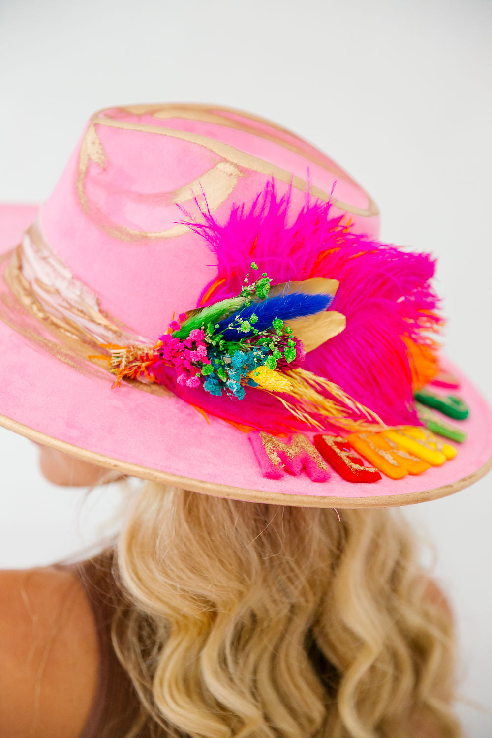 MERRY & BRIGHT PINK RANCHER HAT RANCHER HAT Judith March