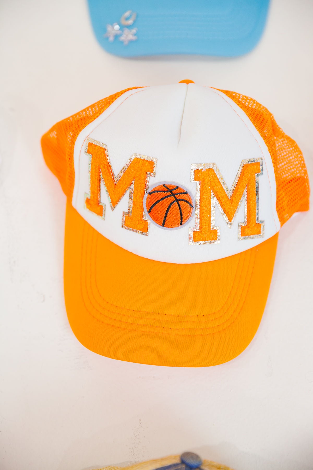 *BASKETBALL MOM ORANGE TRUCKER HAT HAT Judith March