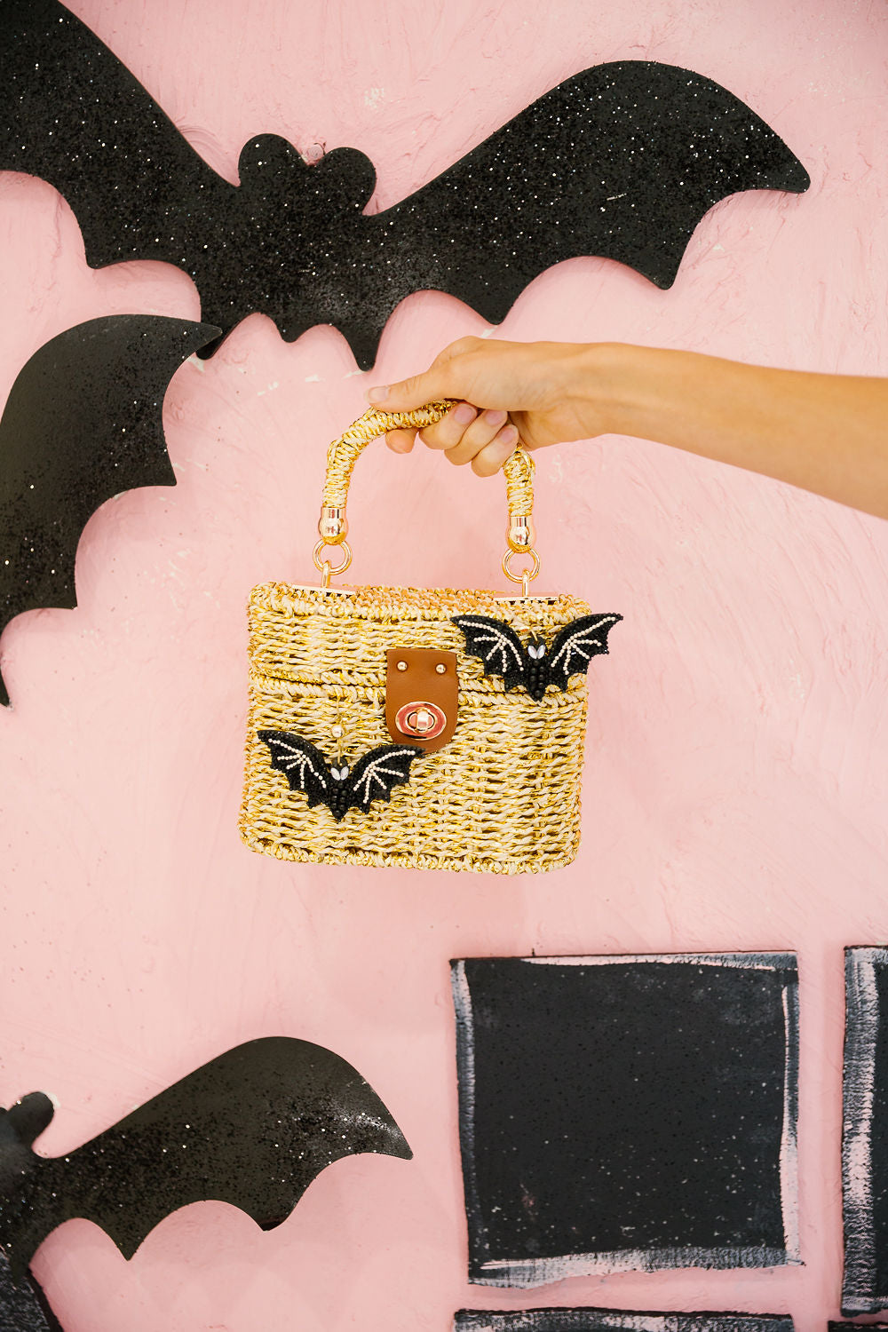 BATTY WICKER BAG Clutch Judith March