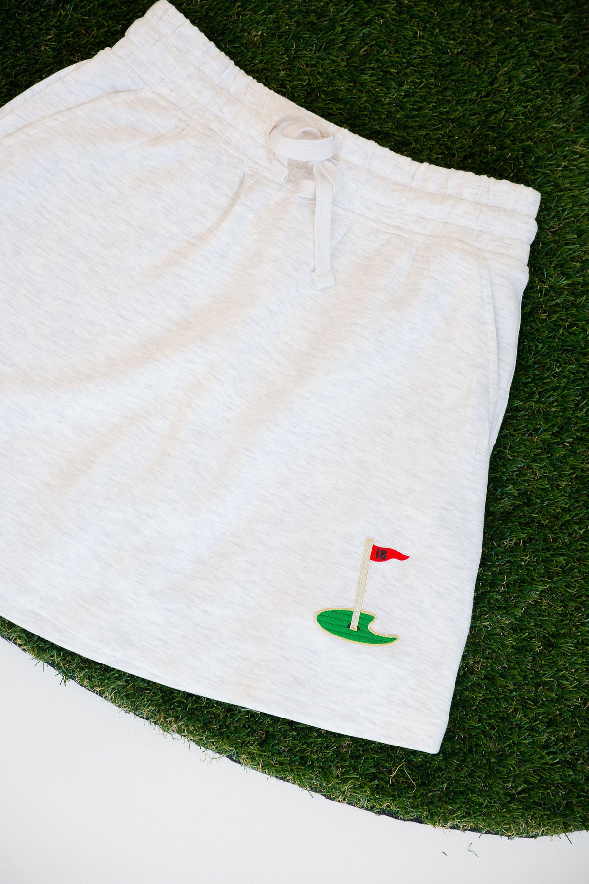 18TH HOLE GREY ATHLETIC SKIRT SKIRT Judith March