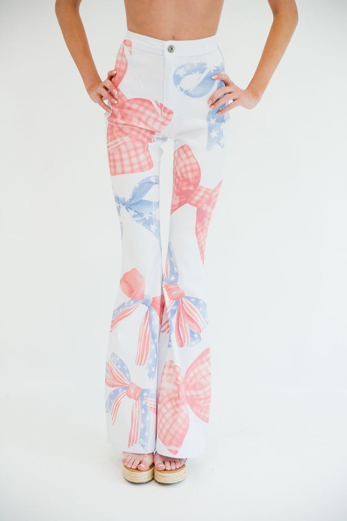 AMERICAN BOWS WHITE FLARES FLARES Judith March