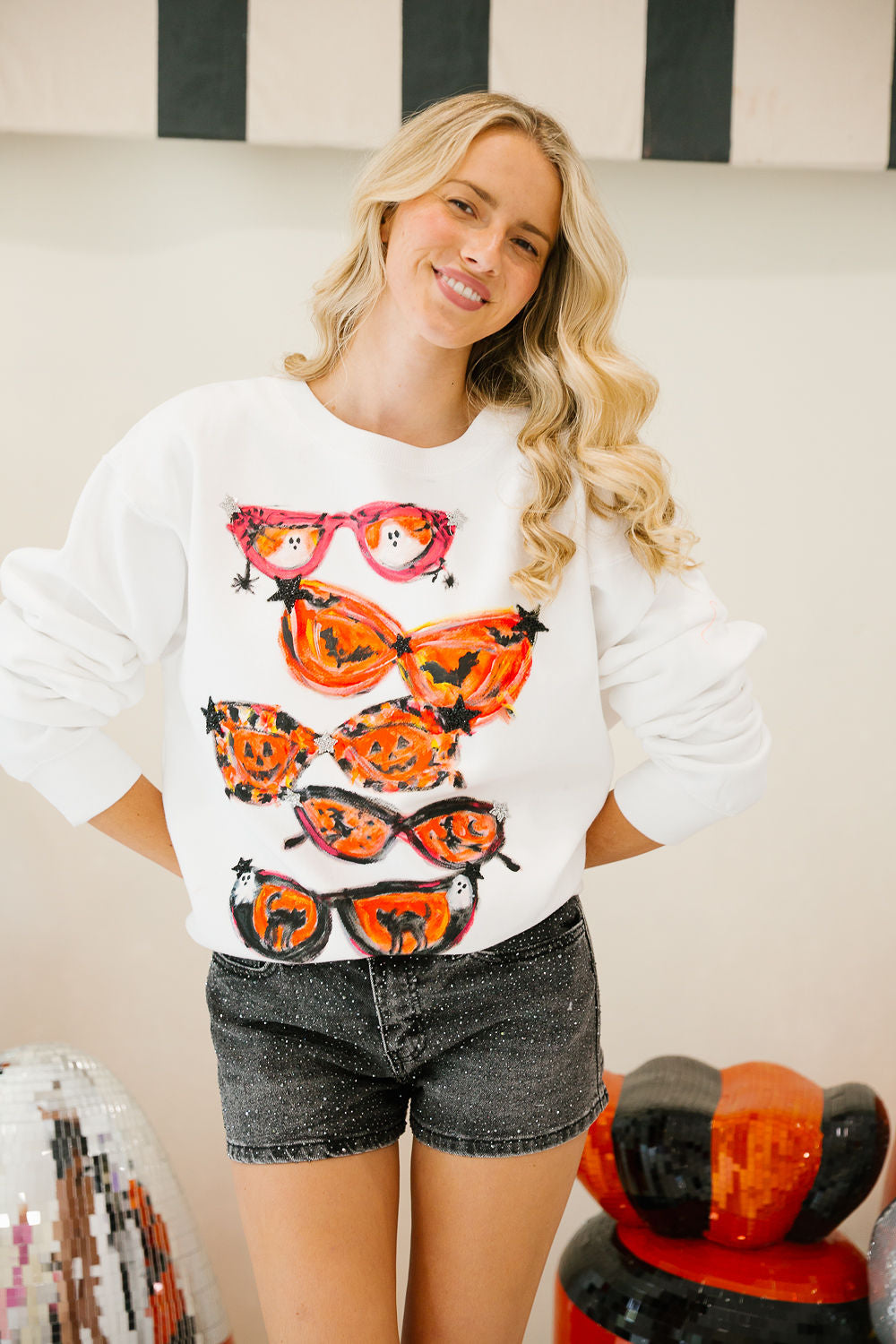 SPOOKY SHADES WHITE PULLOVER PULLOVER Judith March