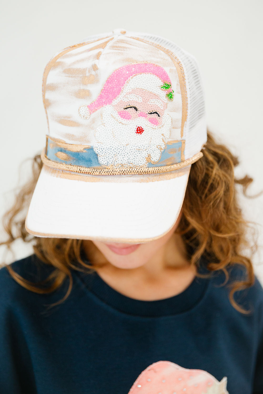 MERRY SANTA WHITE STRUCTURED HAT TRUCKER HAT Judith March