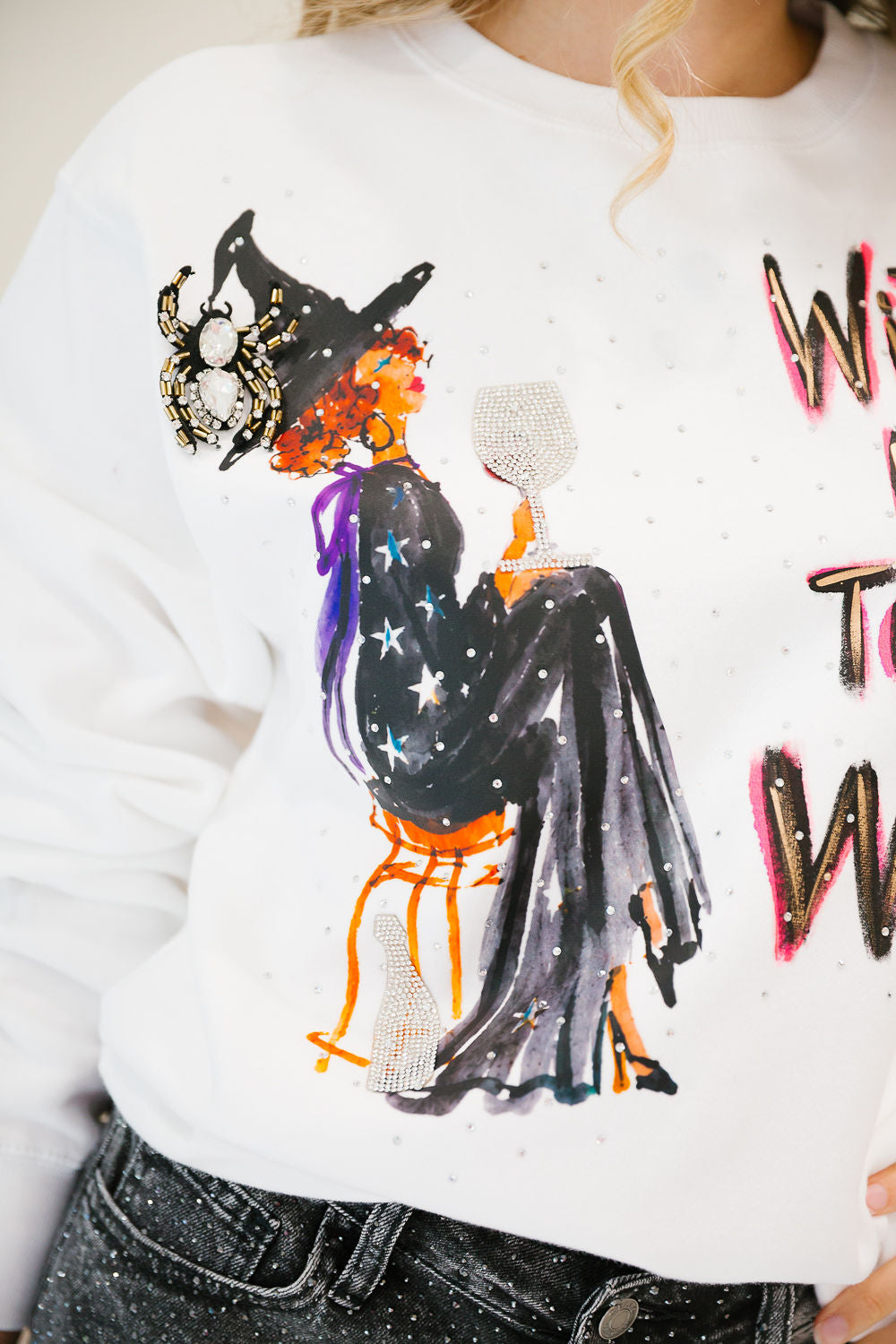 WITCH WAY TO THE WINE HAND PAINTED WHITE PULLOVER PULLOVER Judith March