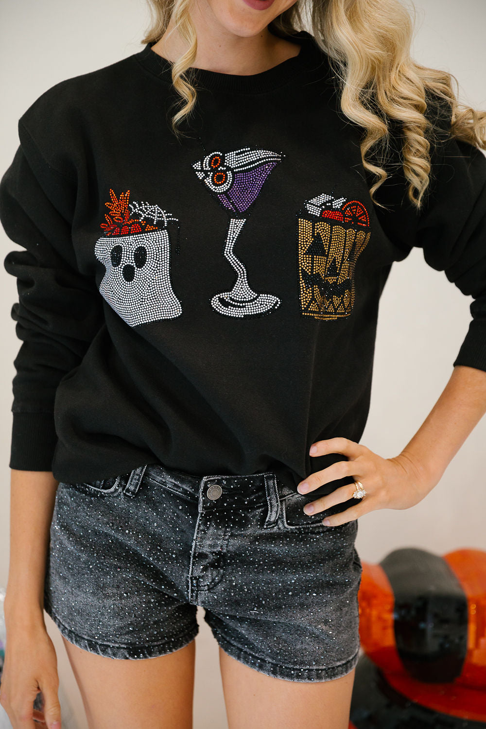 SPOOKY SIPS BLACK PULLOVER PULLOVER Judith March