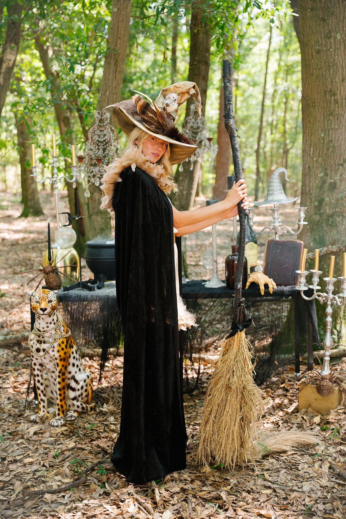 THE MIDNIGHT HEIRESS FEATHER CAPE
