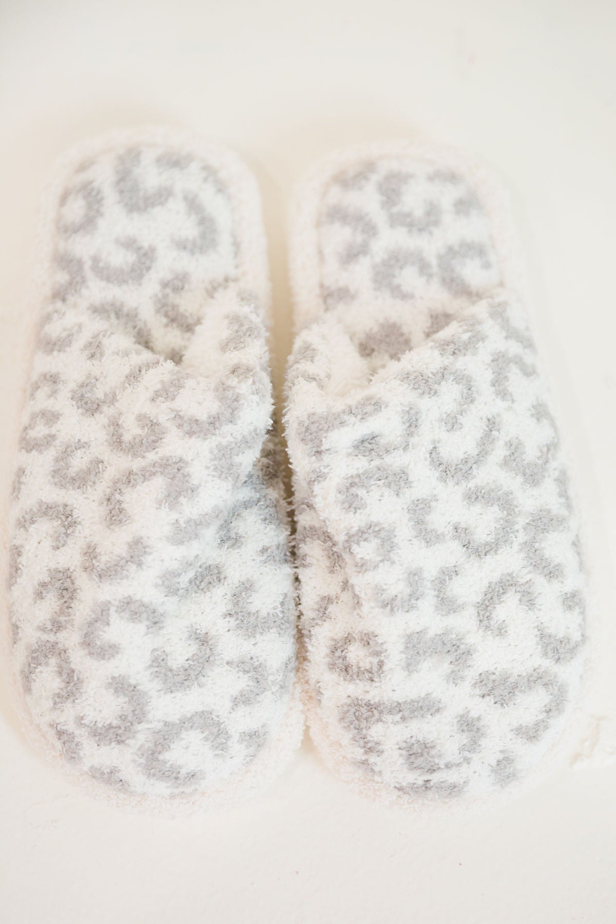 *GREY LEOPARD CLOSED TOE SLIPPERS SLIPPERS Judith March