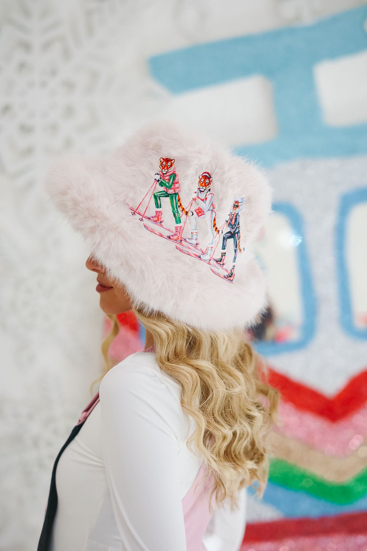SKIING IN STYLE FUR BUCKET HAT BUCKET HAT Judith March