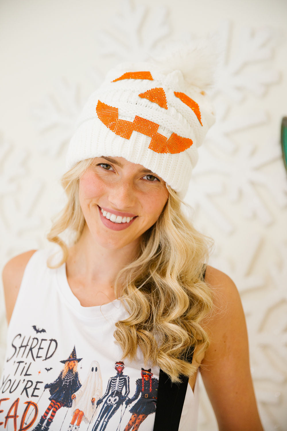 PUMPKIN FACE WHITE BEANIE Clutch Judith March