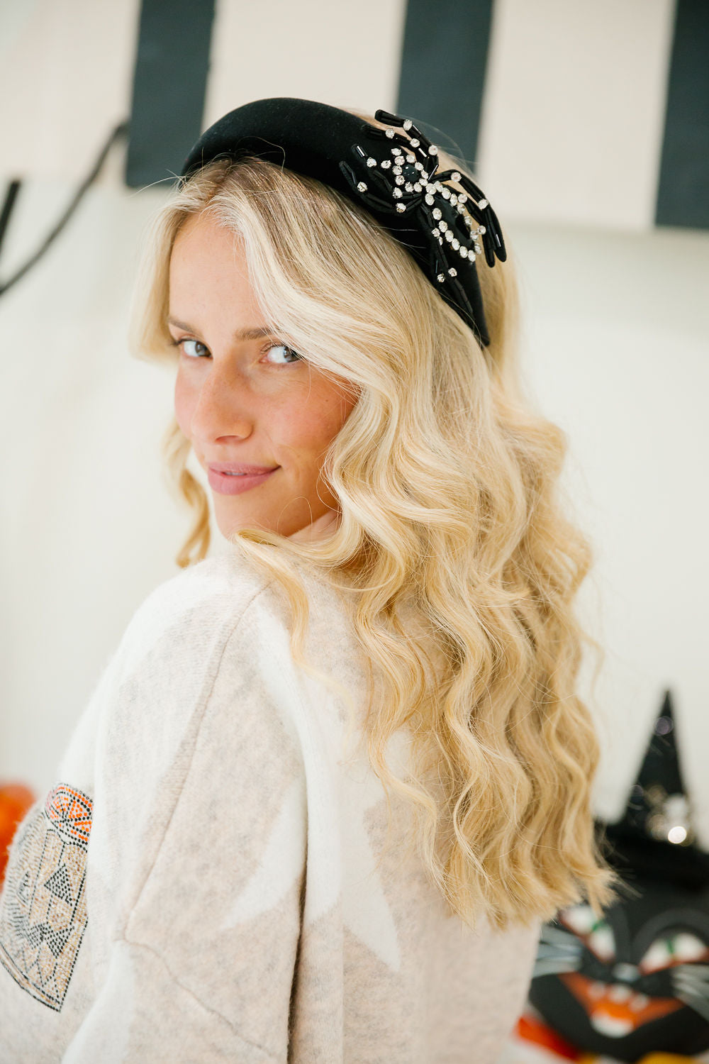 THE MIDNIGHT SPIDER VELVET HEADBAND Headband Judith March