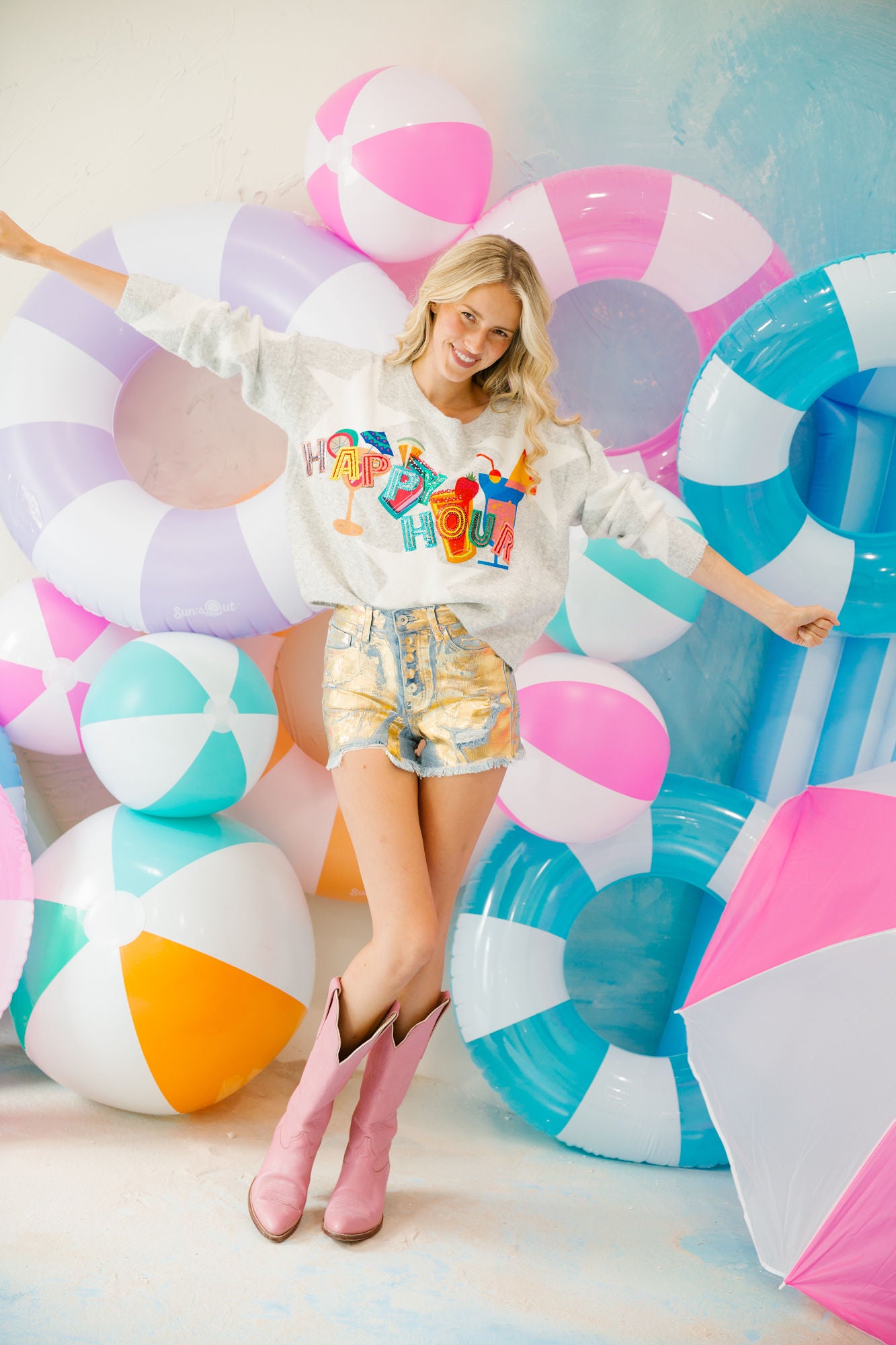 HAPPY HOUR STAR SWEATER SWEATER Judith March