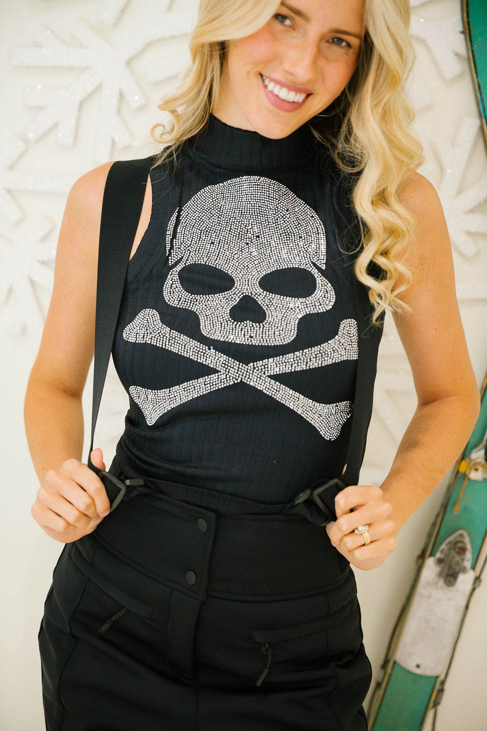 SEQUIN SKULL BLACK RIBBED TANK PULLOVER Judith March