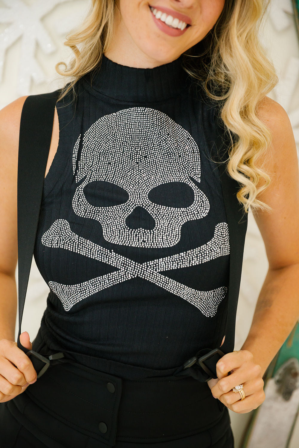 SEQUIN SKULL BLACK RIBBED TANK PULLOVER Judith March