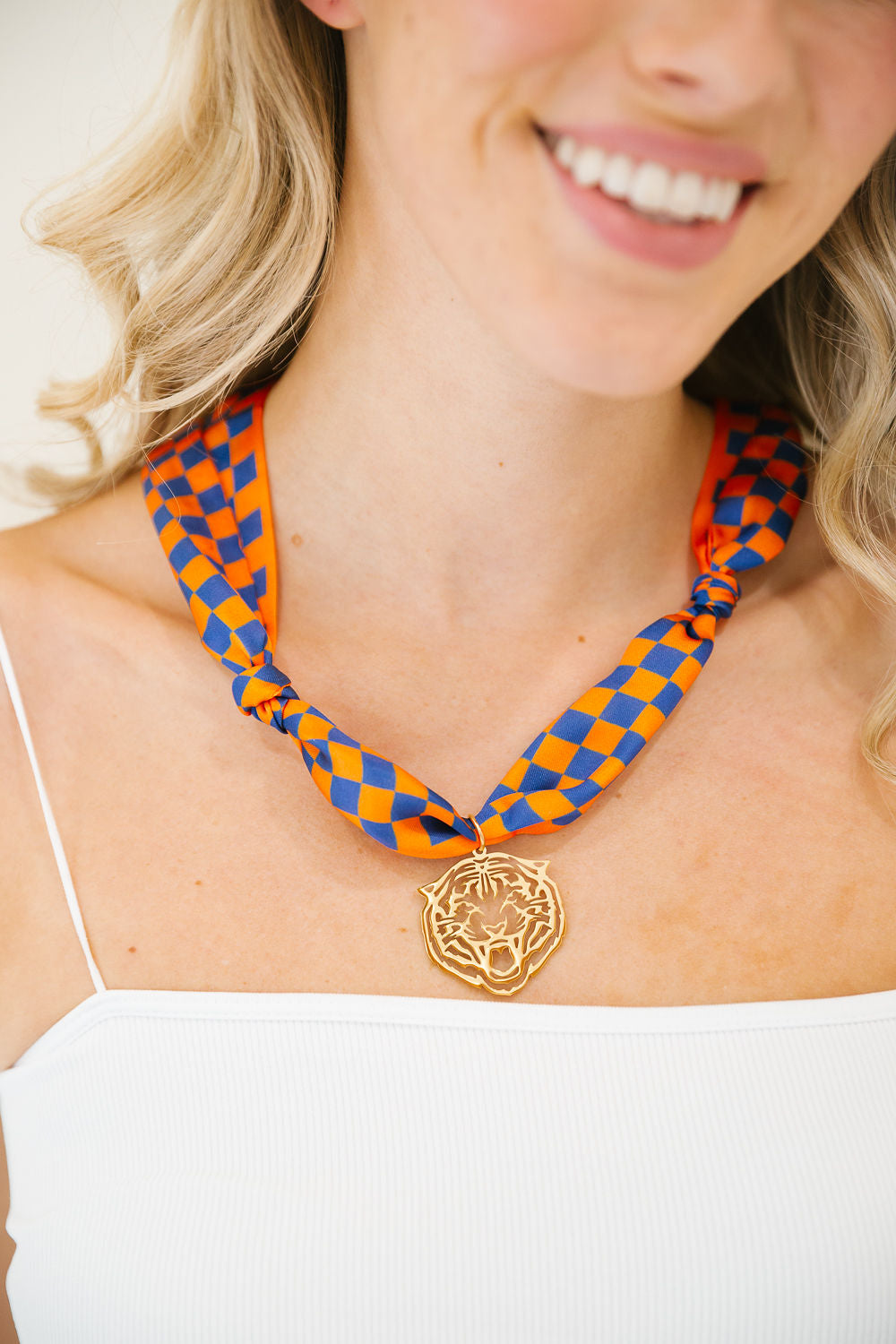 TIGER SCARF NECKLACE NECKLACE Judith March
