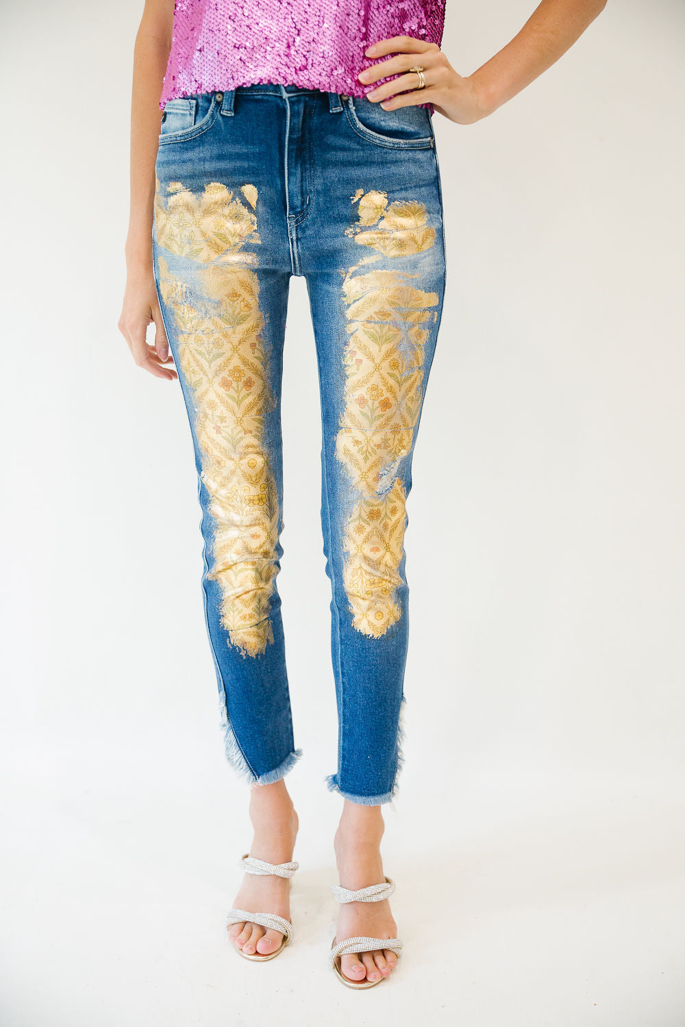 *GOLD FOIL FLOWER PRINT JEANS - SIZE 26 JEAN Judith March