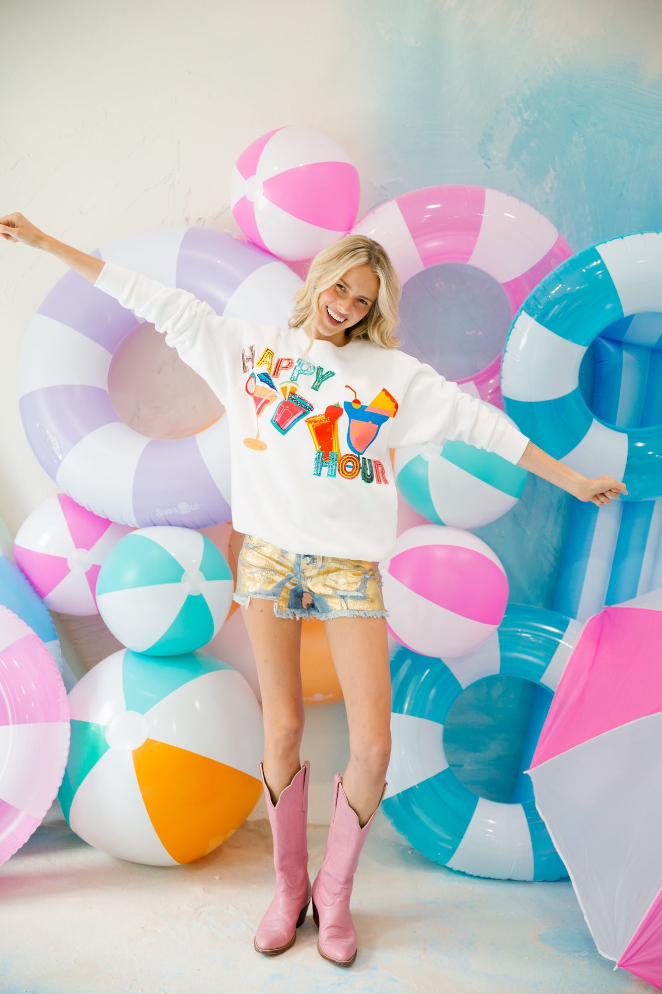 HAPPY HOUR WHITE PULLOVER