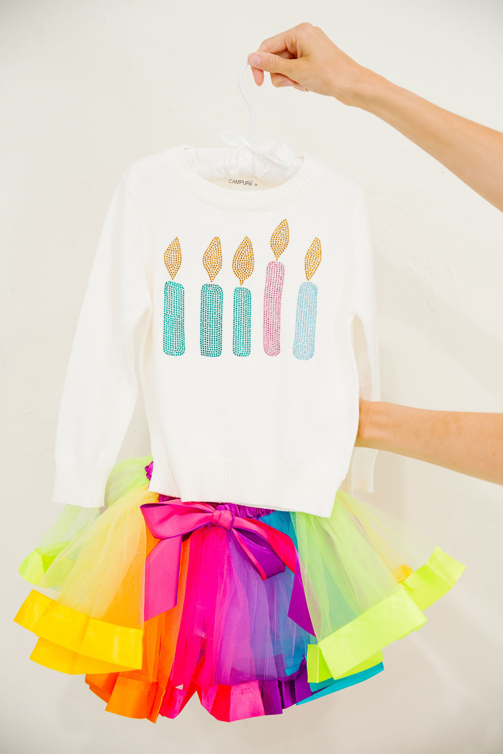 **MINI KIDS BIRTHDAY CANDLES WHITE SWEATER SWEATER Judith March
