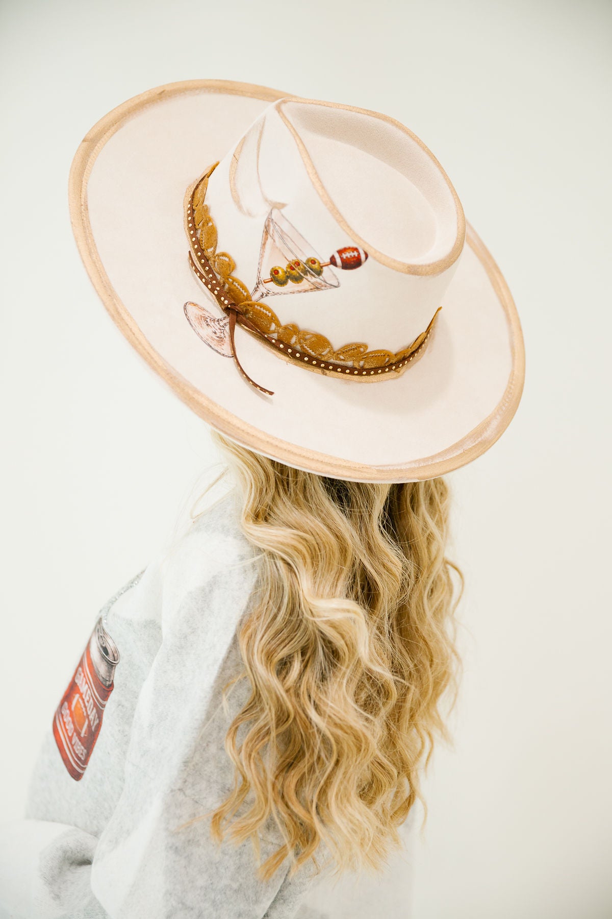 SPORTY MARTINI CREAM RANCHER HAT