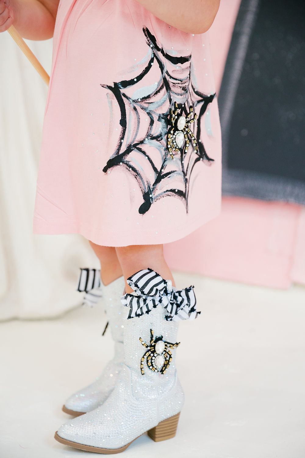 MINI KIDS SPIDER WEB PINK DRESS PULLOVER Judith March