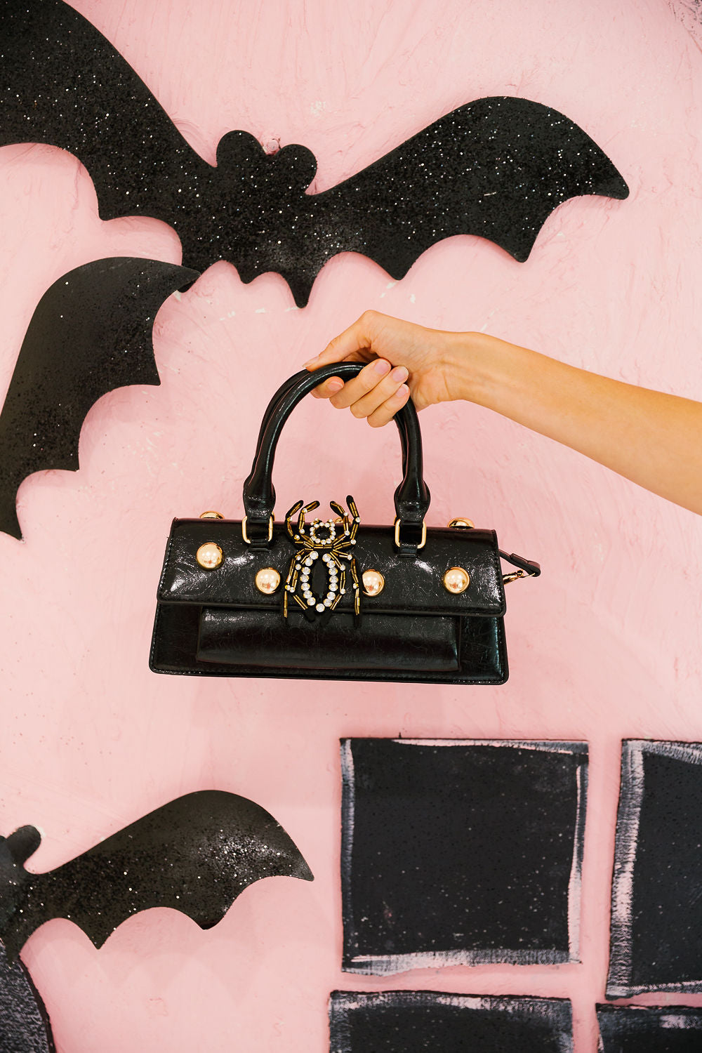 WEB OF LUXURY HANDBAG Clutch Judith March