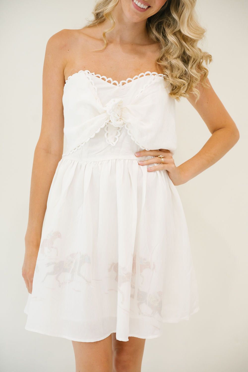 *WHITE RACE HORSE DRESS - MEDIUM DRESS Judith March