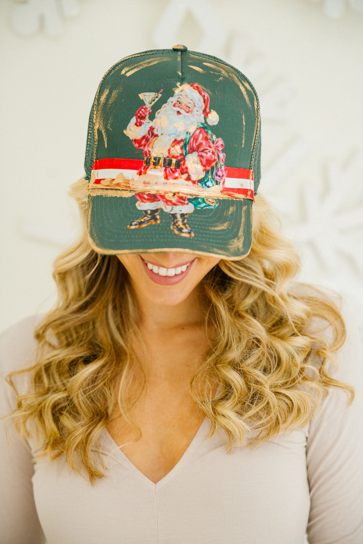 SANTA CLAUS SIPS GREEN STRUCTURED HAT TRUCKER HAT Judith March