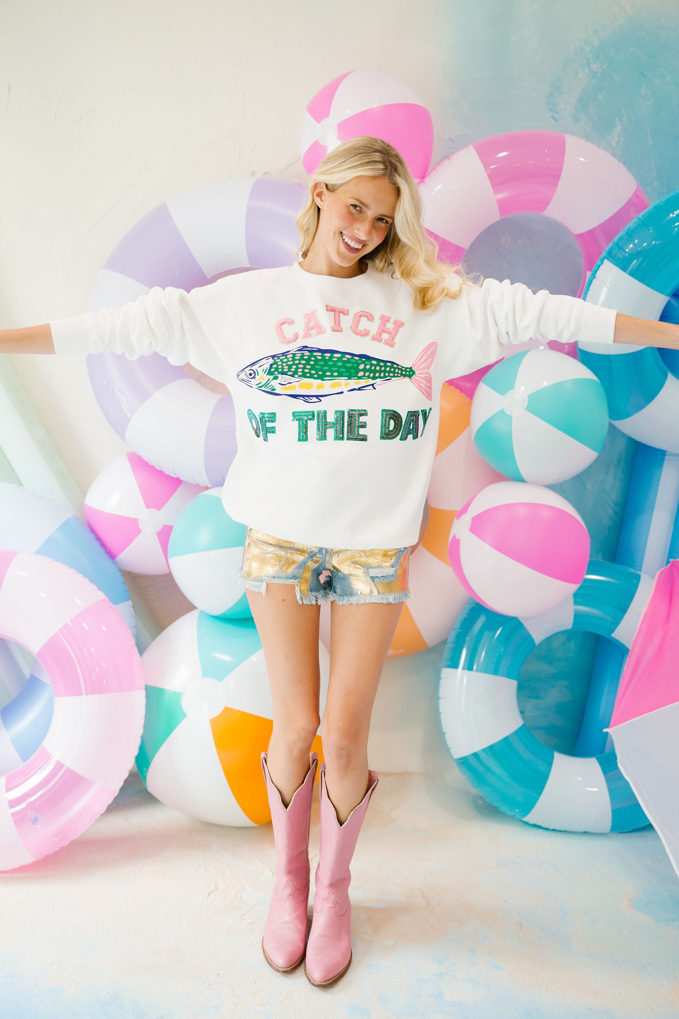 CATCH OF THE DAY WHITE PULLOVER – Judith March