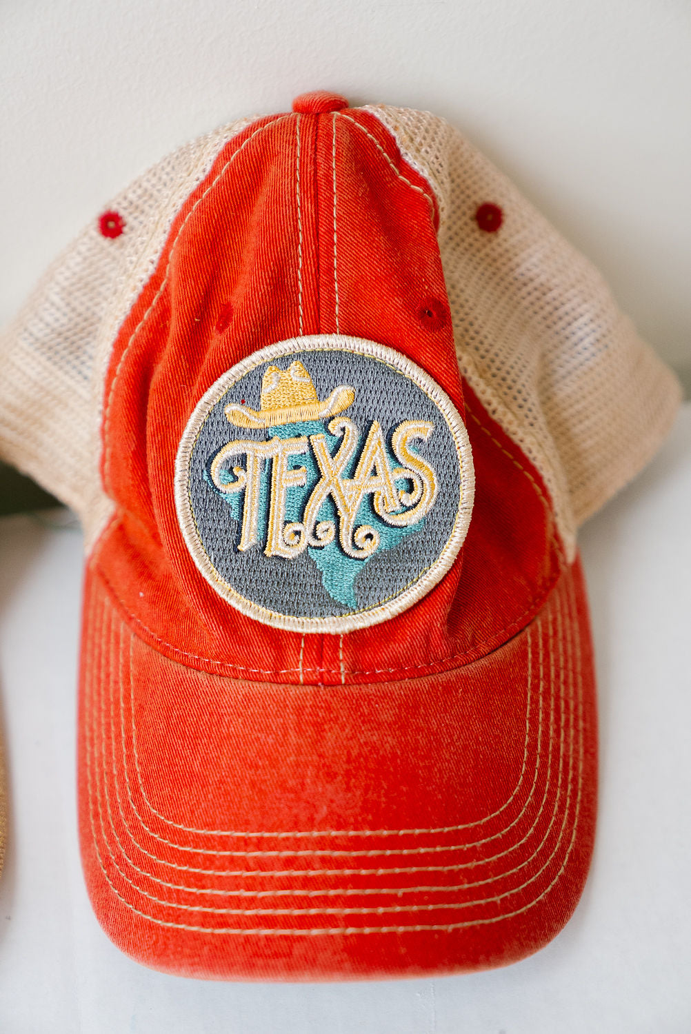 *TEXAS PATCH RED DISTRESSED HAT HAT Judith March