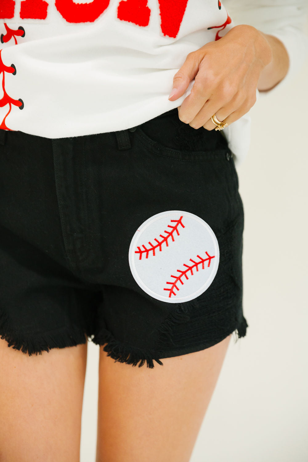 BASEBALL BLACK DISTRESSED SHORTS SHORTS Judith March