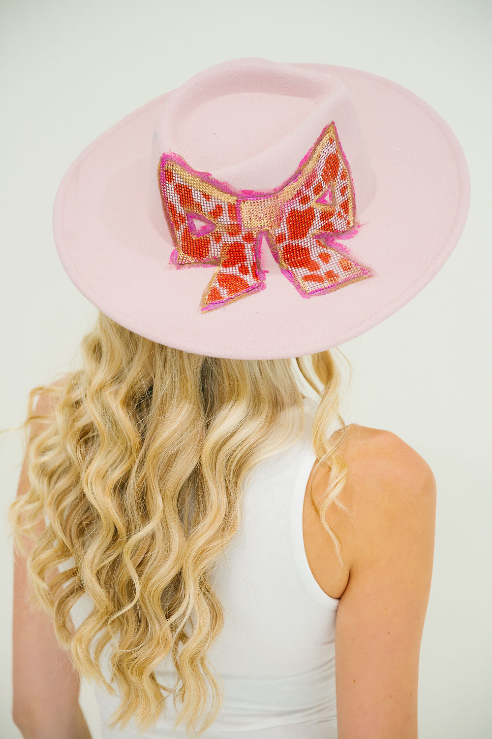 *BLUSHING BOW RANCHER HAT PULLOVER Judith March