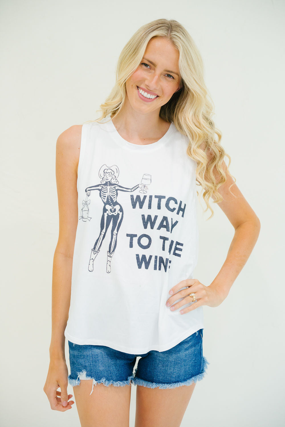 *WITCH WAY TO THE WINE TANK - LARGE PULLOVER Judith March