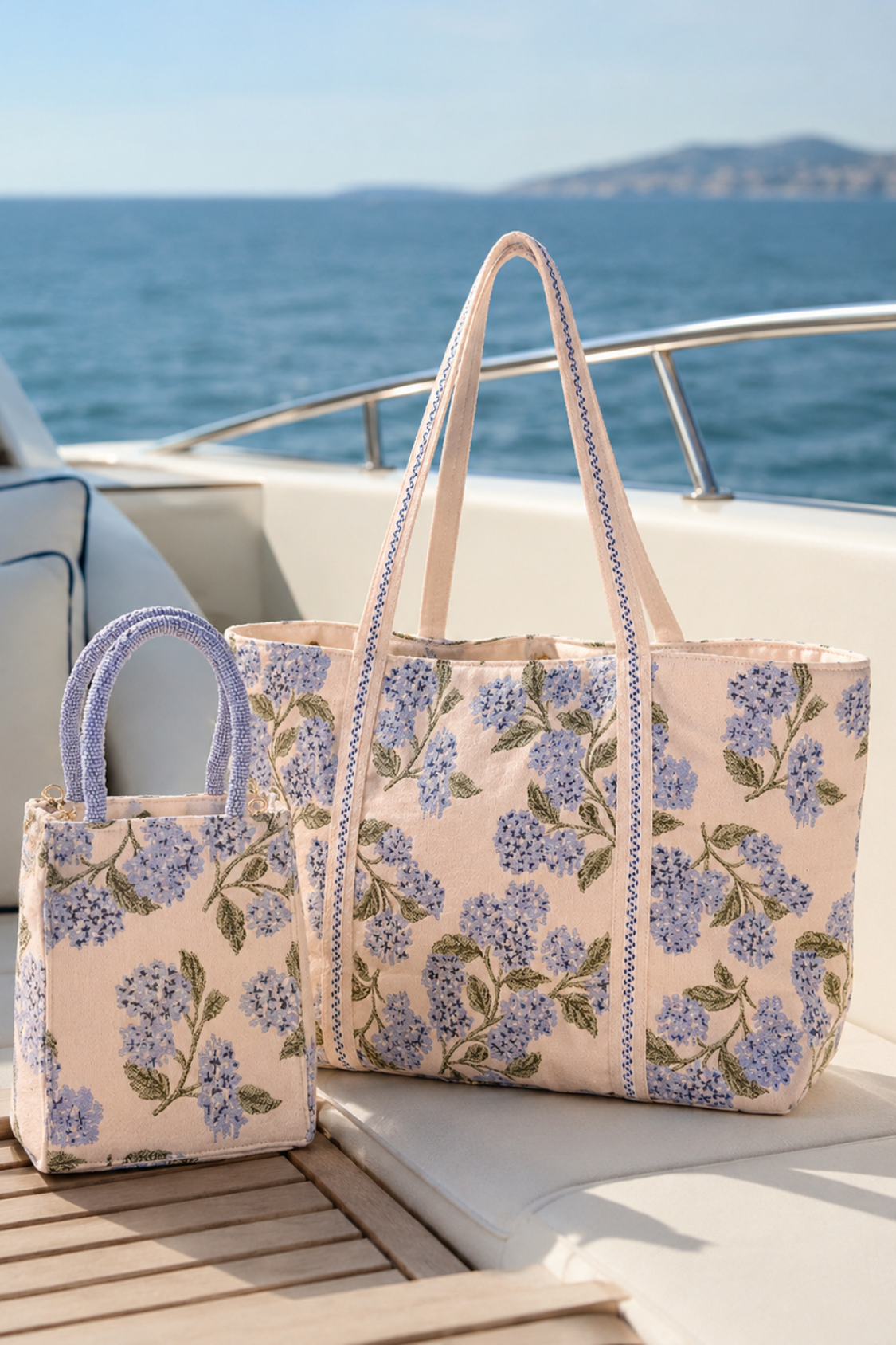 COASTAL CHARM TOTE BAG PURSE Judith March
