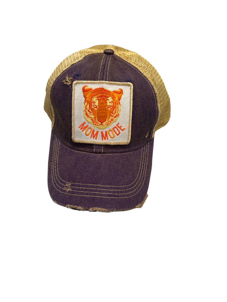 MOM MODE PATCH HAT HAT Judith March PURPLE DISTRESSED  