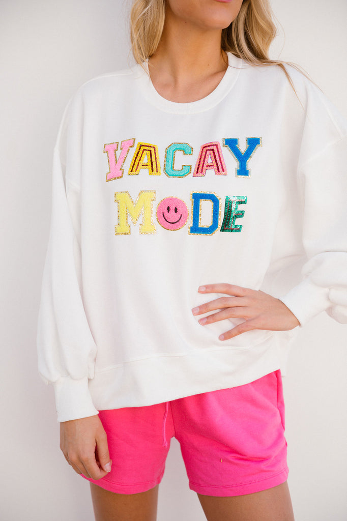 VACAY MODE WHITE PULLOVER