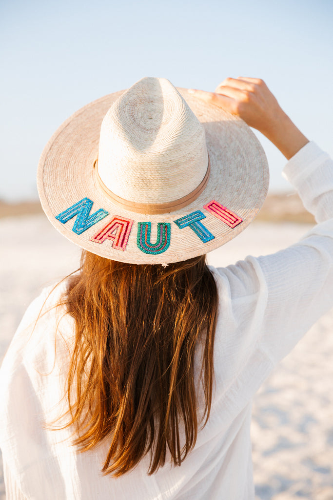 Sun hat with Nauti in colorful sequin letters