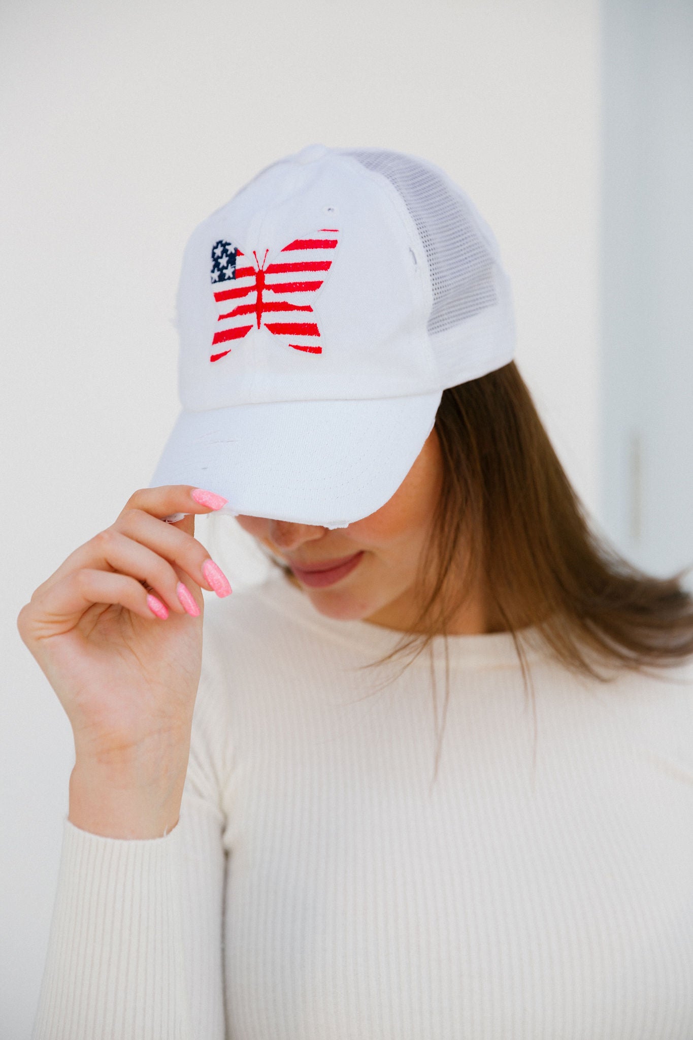 AMERICAN BUTTERFLY PATCH HAT HAT Judith March WHITE DISTRESSED  