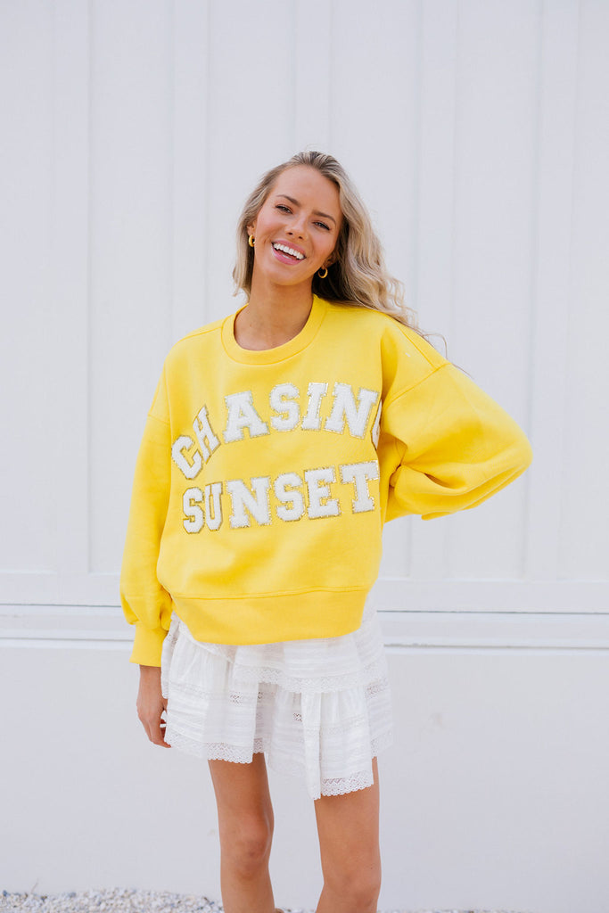 CHASING SUNSETS YELLOW PULLOVER