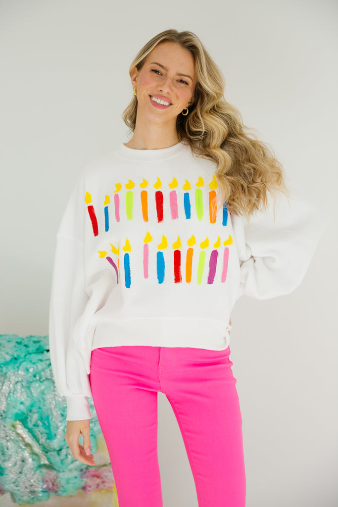White cropped pullover with birthday candles print